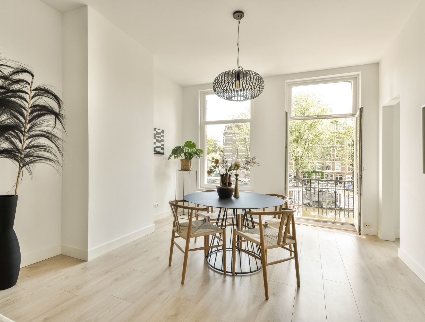 Stress-Free Home Cleaning Services in Chicago